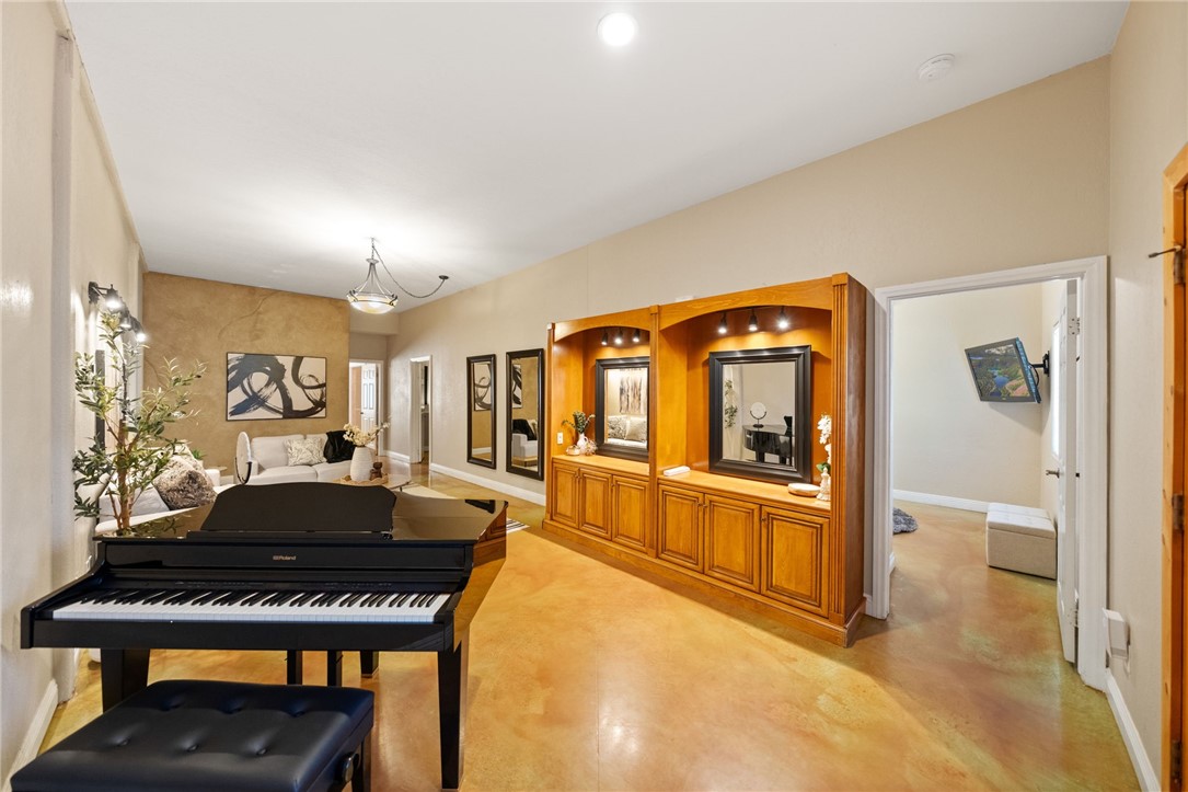 41225 Hacienda Drive
