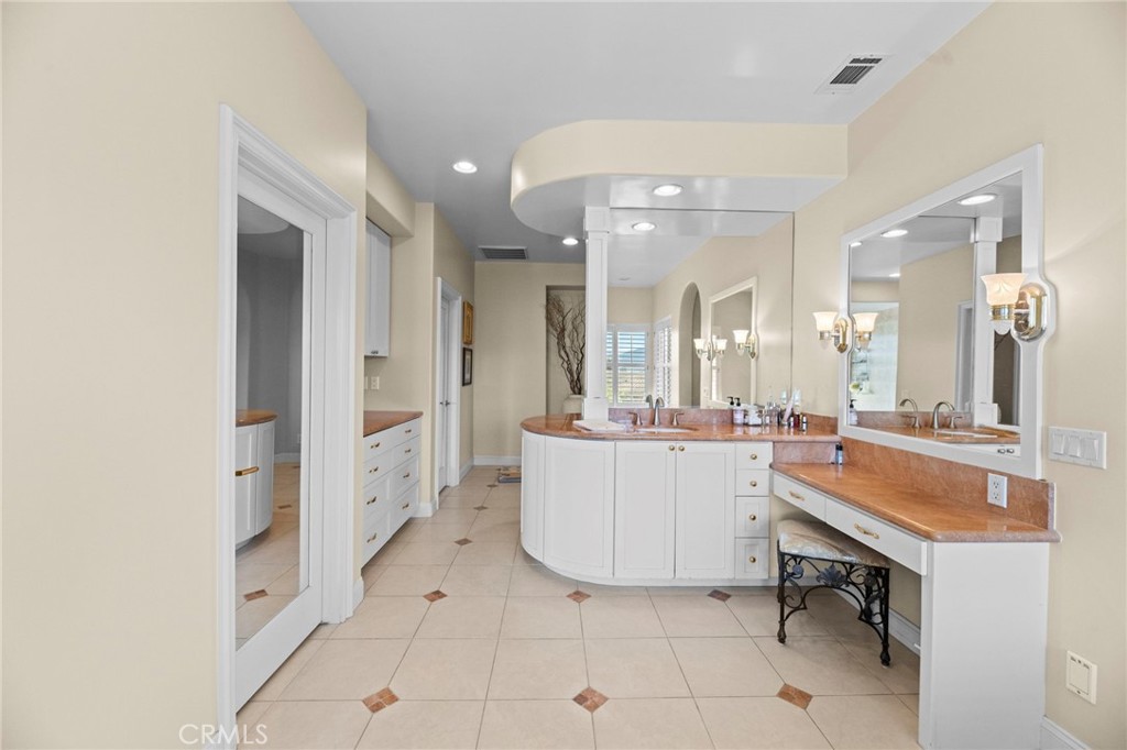 43845 Calle De Velardo