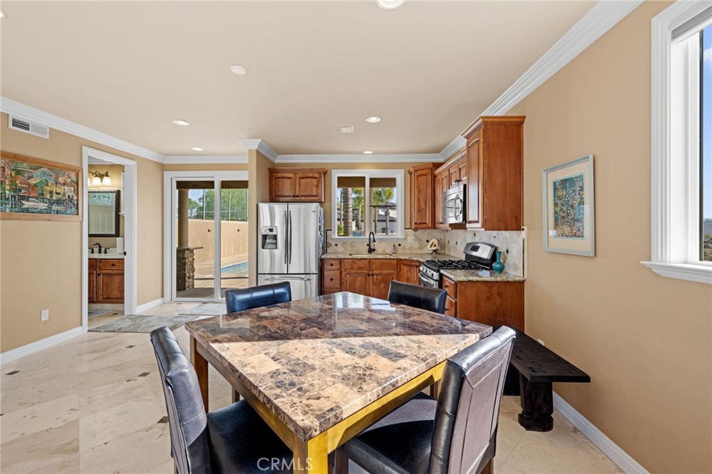 43845 Calle De Velardo