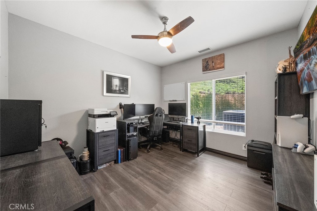 40406 Calle Katerine