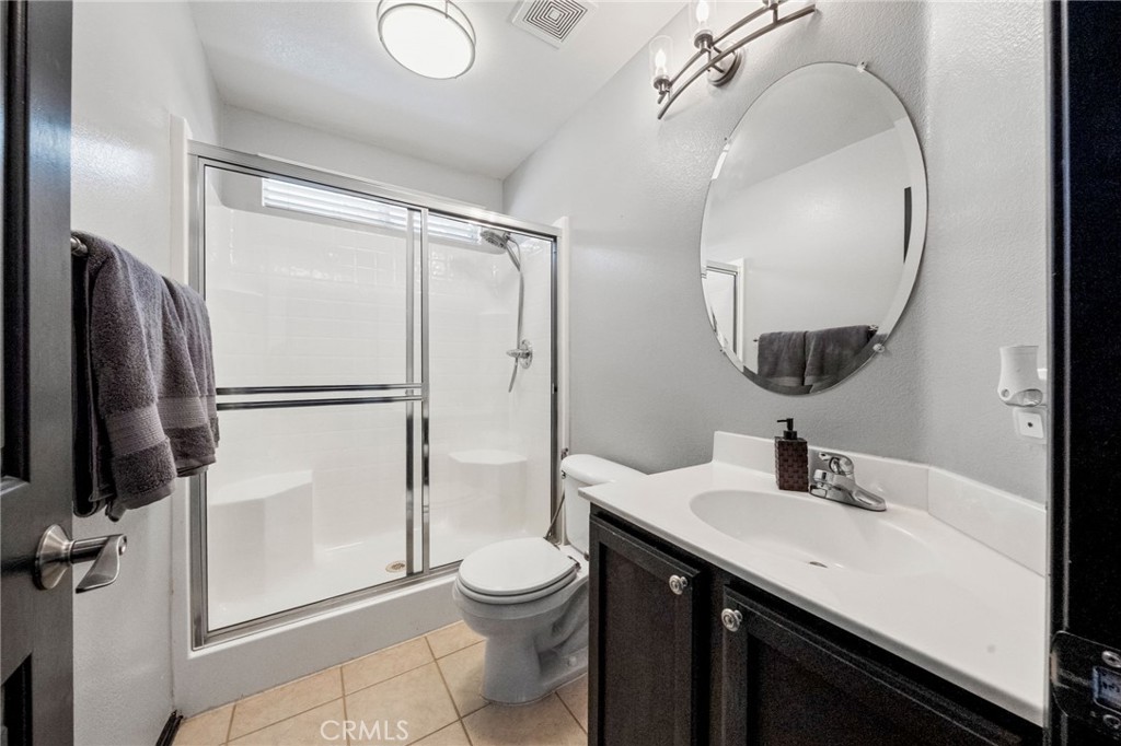 40406 Calle Katerine