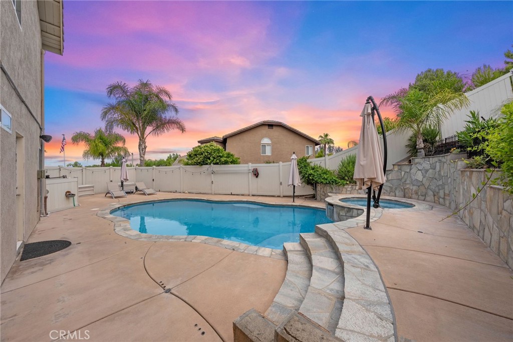 40406 Calle Katerine