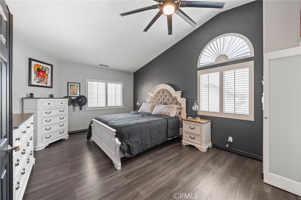 40406 Calle Katerine