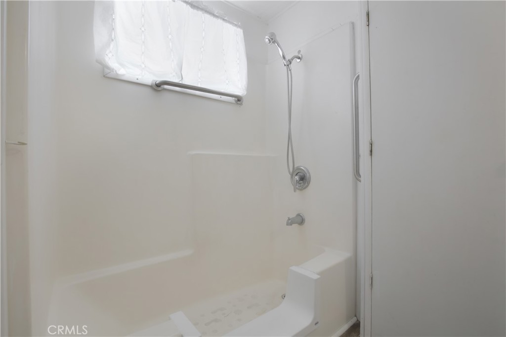 1499 Old Mountain Avenue 28