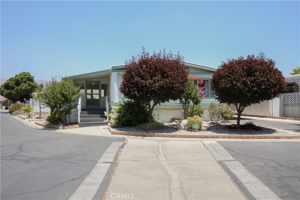 1499 Old Mountain Avenue 28