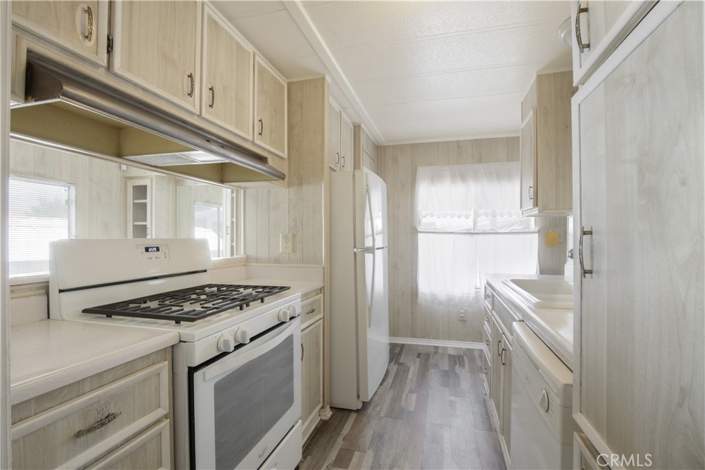 1499 Old Mountain Avenue 28