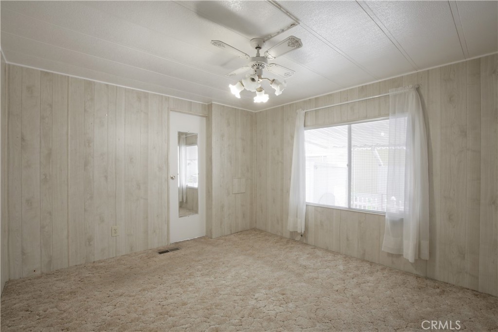 1499 Old Mountain Avenue 28