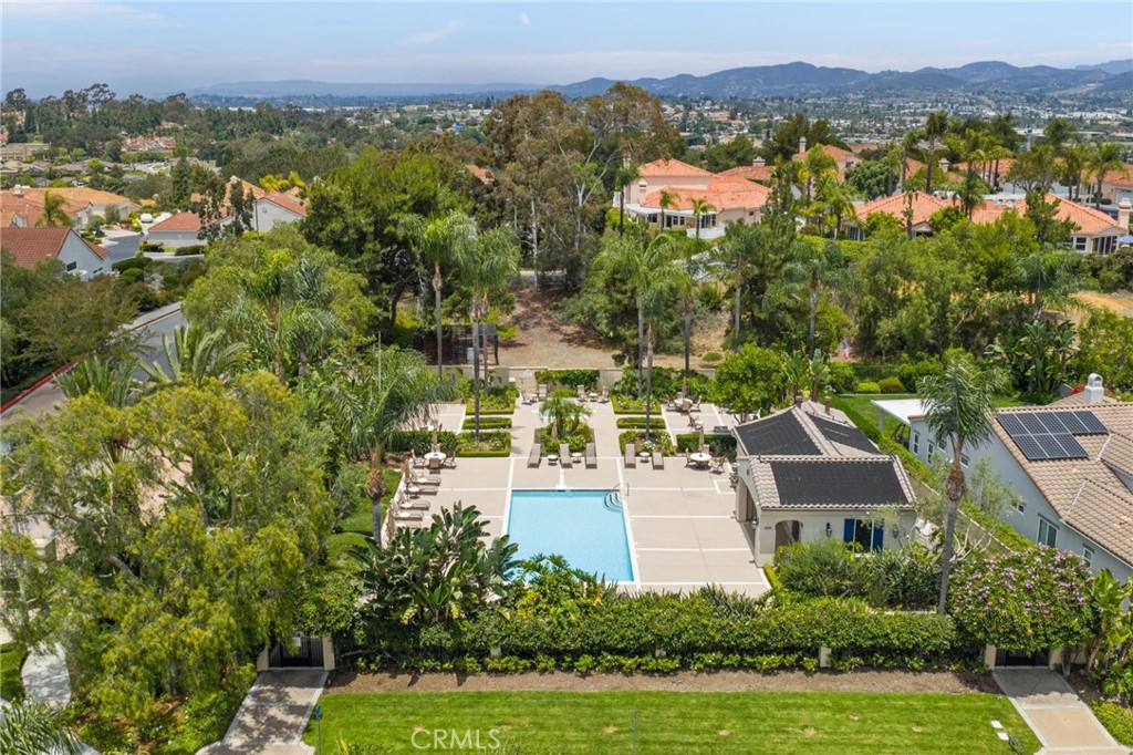 982 Camino Del Arroyo Drive 49