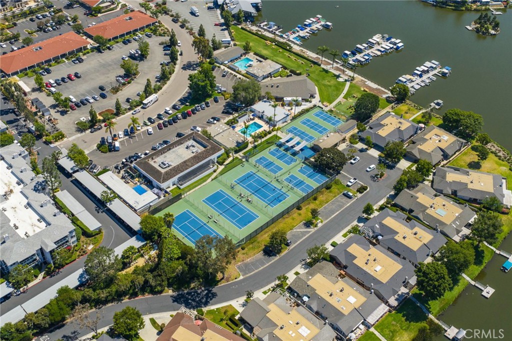 982 Camino Del Arroyo Drive 49