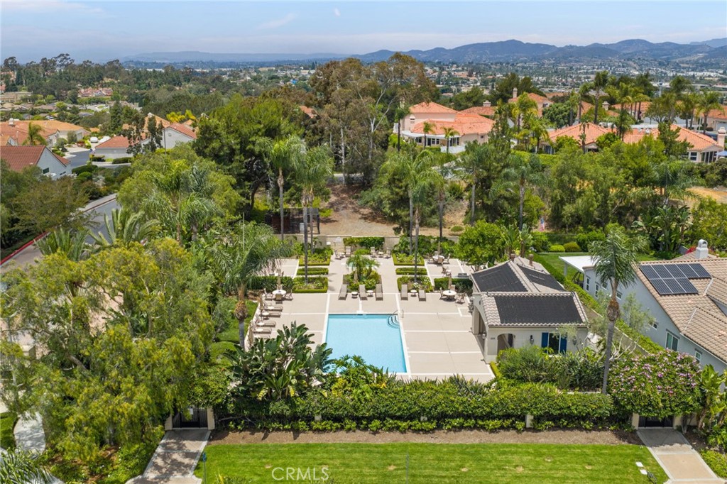 982 Camino Del Arroyo Drive 49