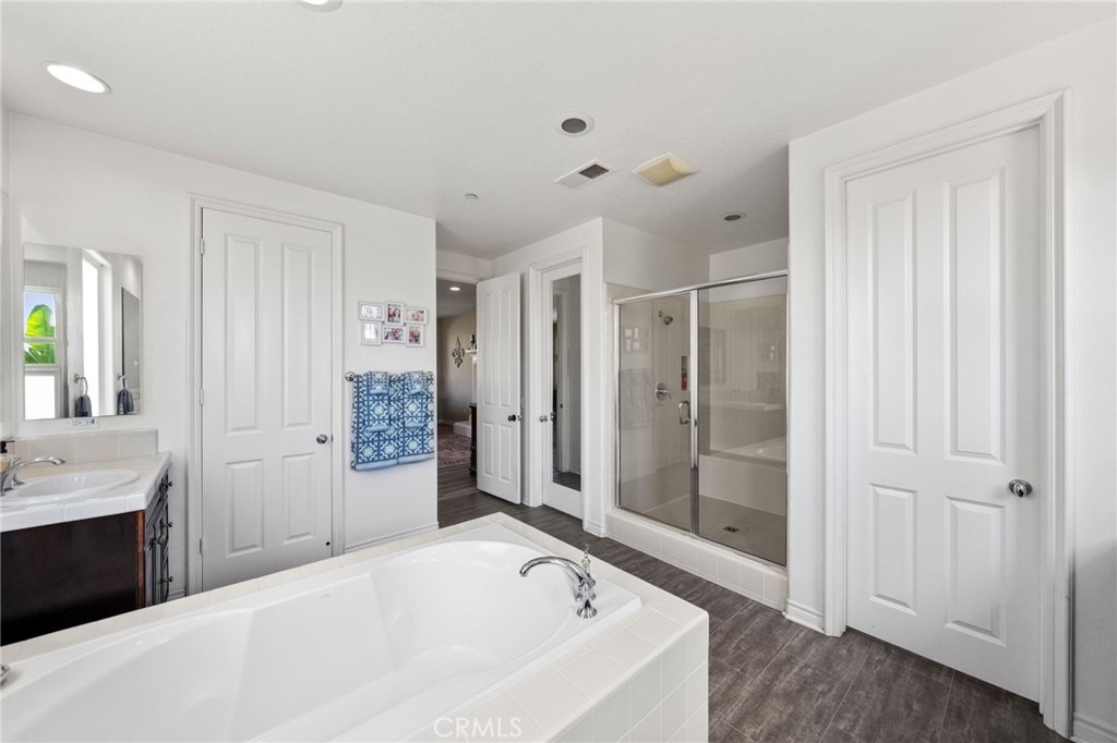 982 Camino Del Arroyo Drive 49
