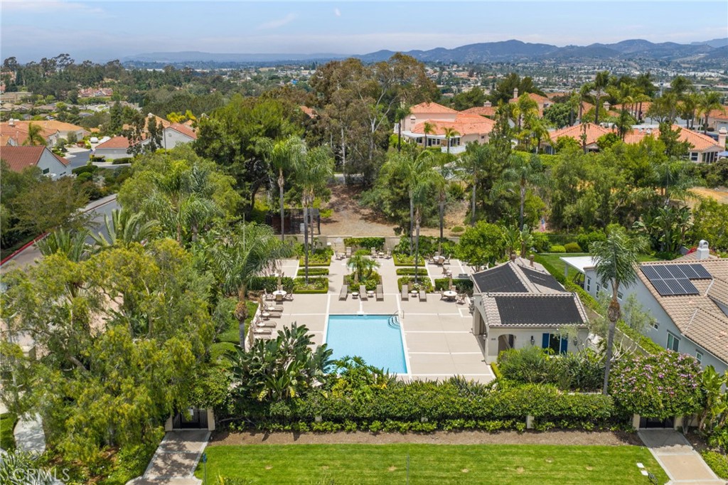 982 Camino Del Arroyo Drive 49