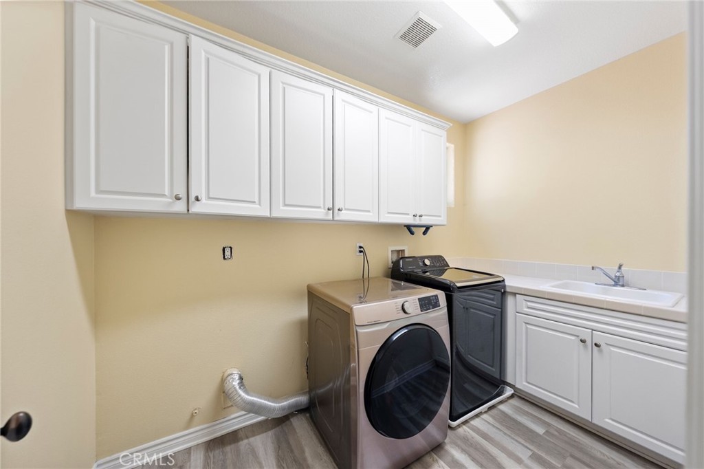 982 Camino Del Arroyo Drive 49