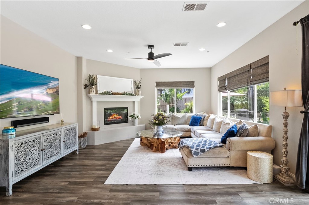 982 Camino Del Arroyo Drive 49