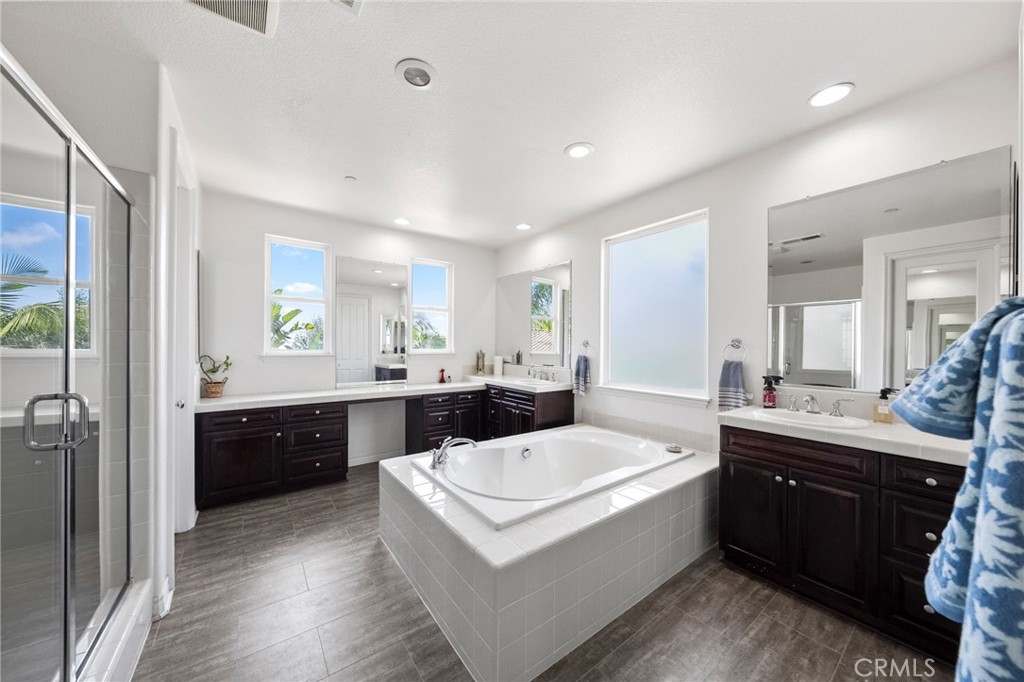 982 Camino Del Arroyo Drive 49