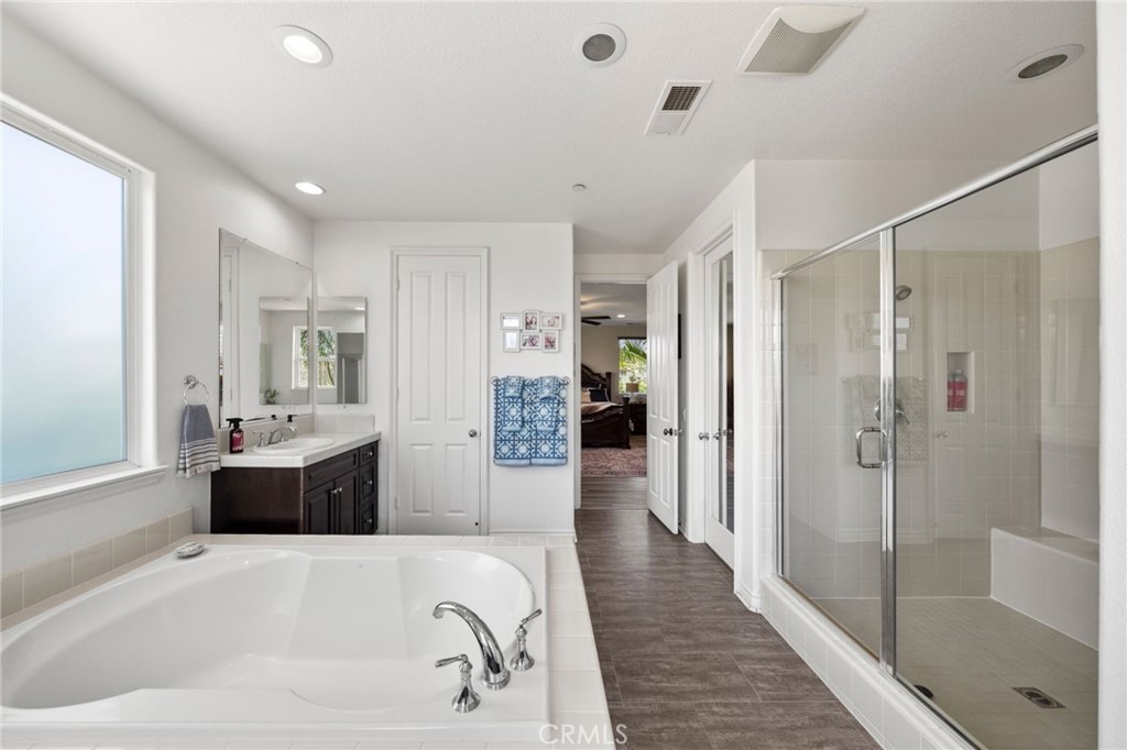 982 Camino Del Arroyo Drive 49