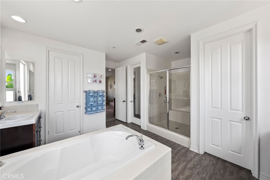 982 Camino Del Arroyo Drive 49