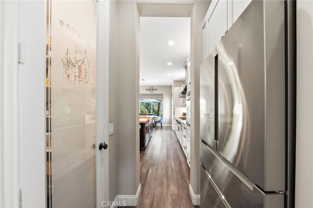 982 Camino Del Arroyo Drive 49