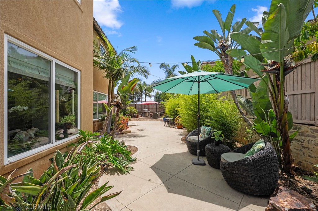 982 Camino Del Arroyo Drive 49