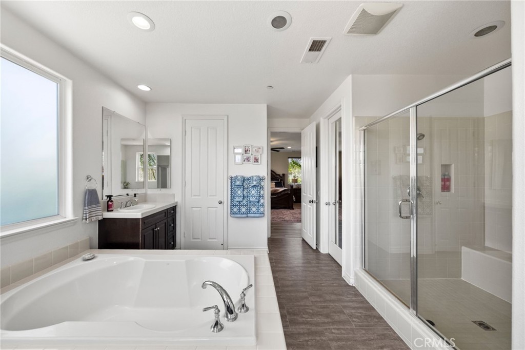 982 Camino Del Arroyo Drive 49