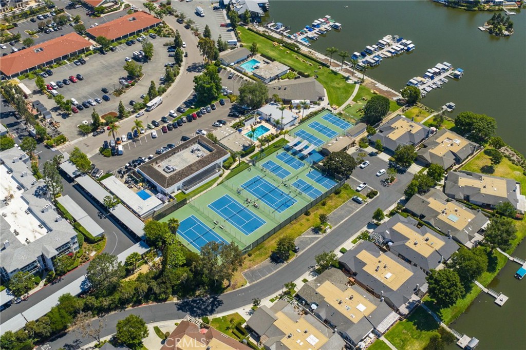 982 Camino Del Arroyo Drive 49