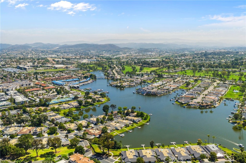 982 Camino Del Arroyo Drive 49