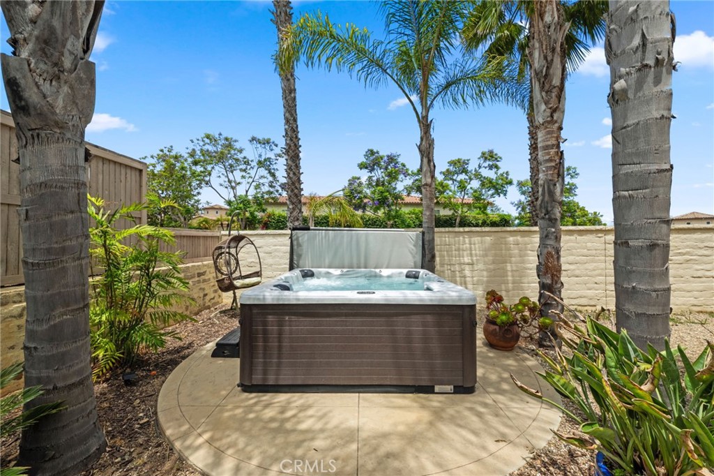 982 Camino Del Arroyo Drive 49