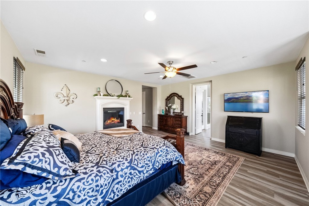 982 Camino Del Arroyo Drive 49