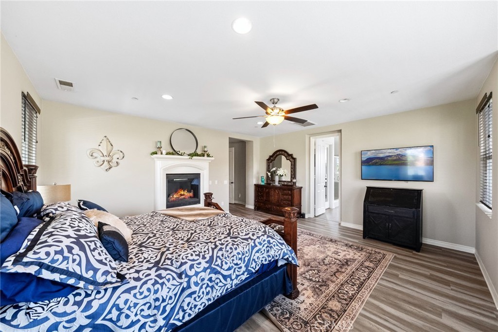 982 Camino Del Arroyo Drive 49