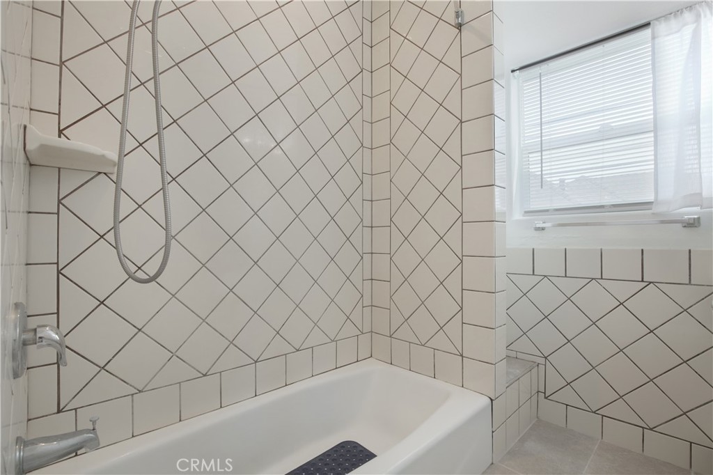 354 Chestnut Avenue 33