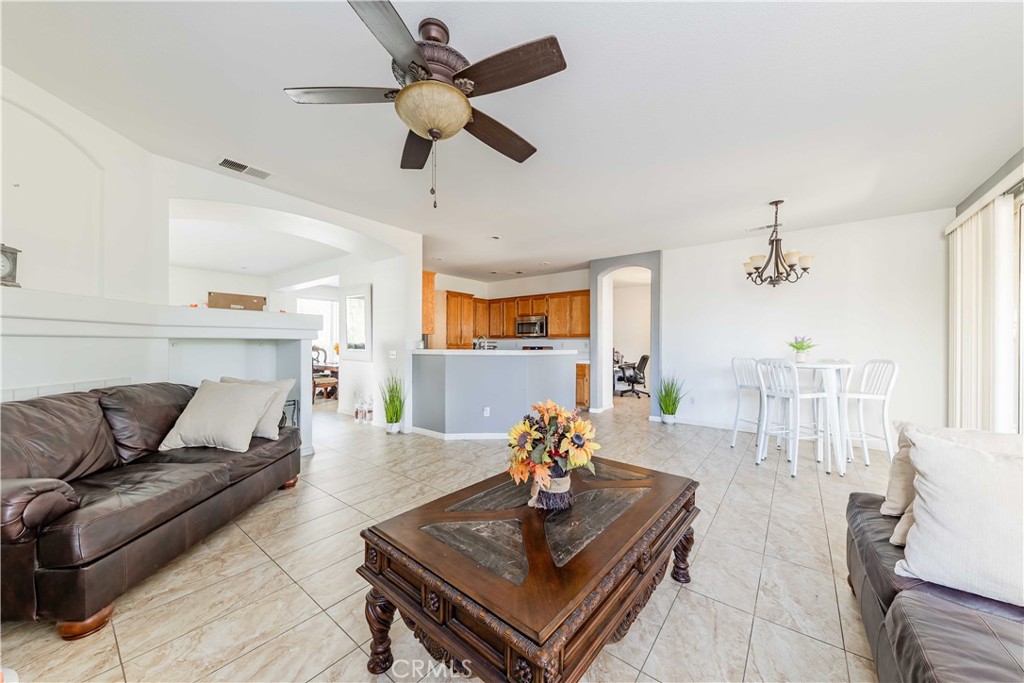 21770 Calle Prima