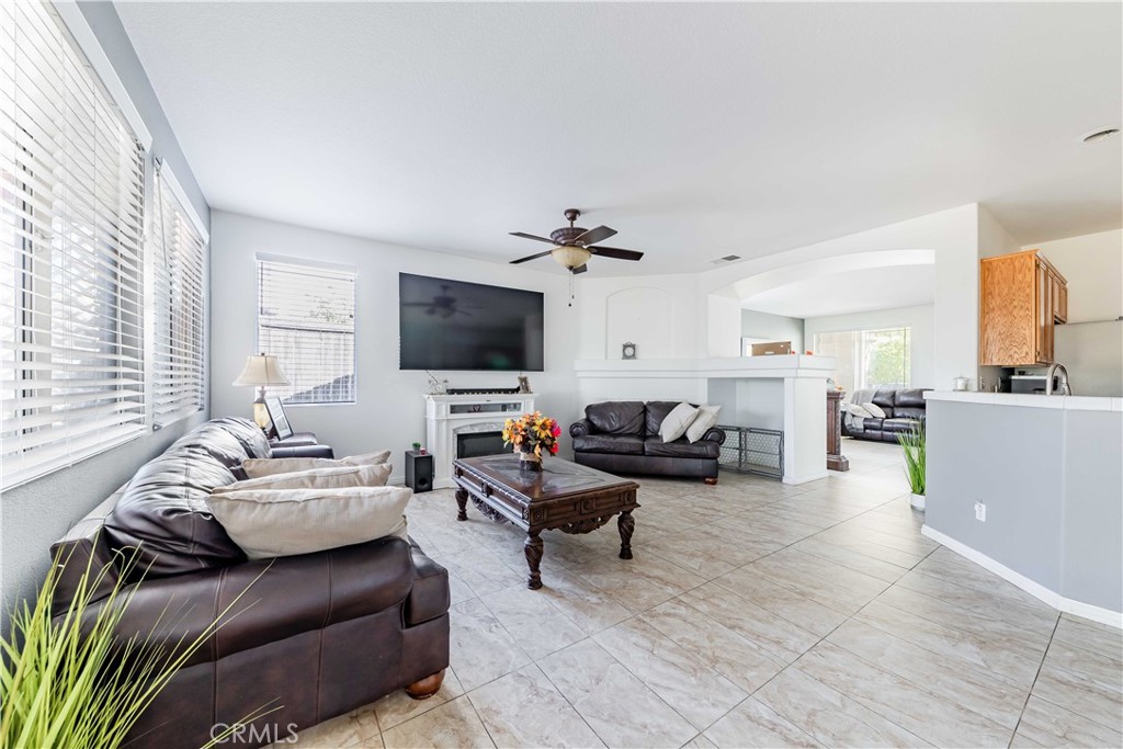 21770 Calle Prima