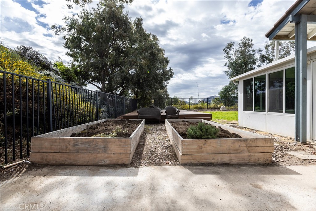 30609 Southern Cross Road