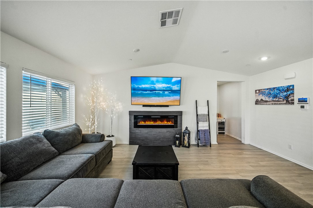 1267 Tradition Avenue