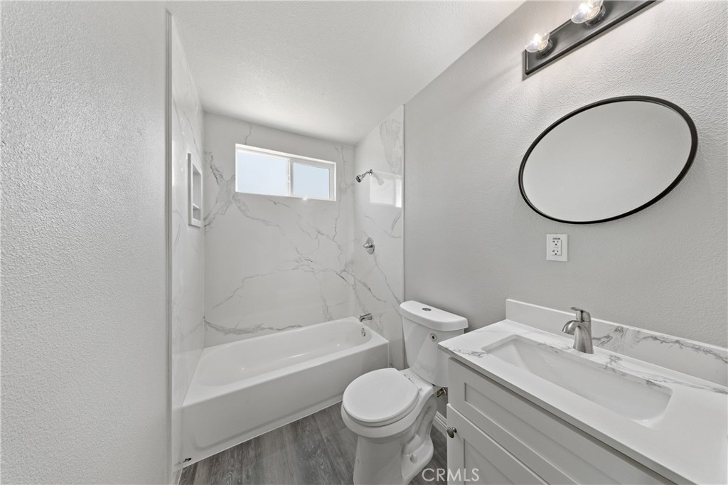 24800 Carolyn Avenue