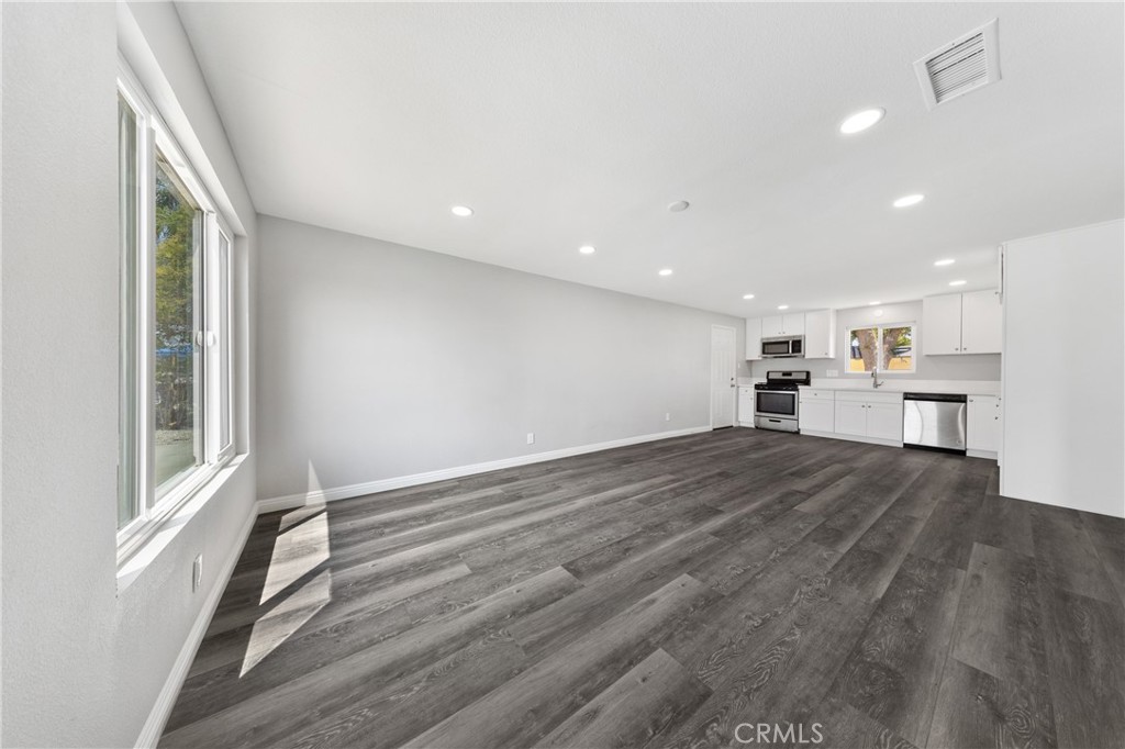 24800 Carolyn Avenue