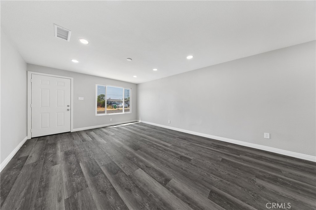 24800 Carolyn Avenue