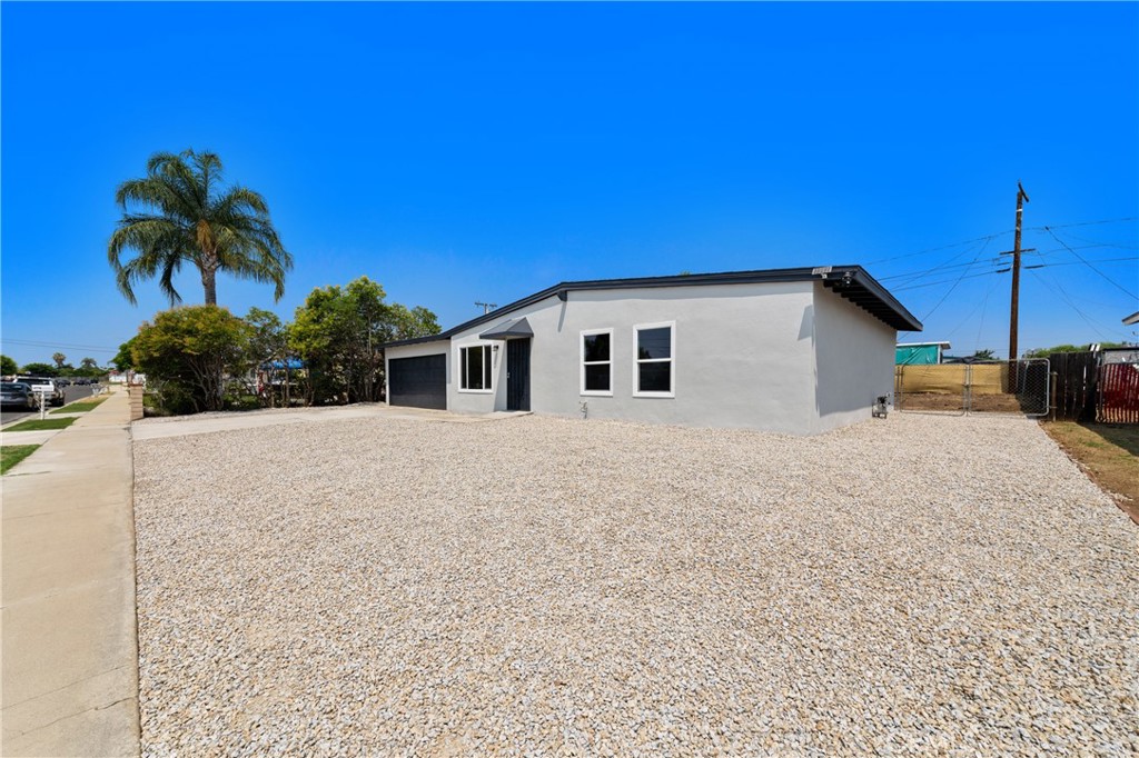 24800 Carolyn Avenue