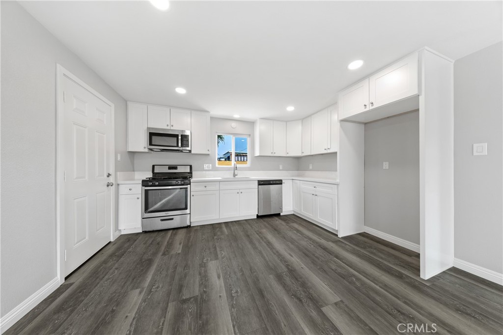 24800 Carolyn Avenue