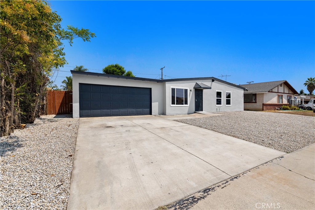 24800 Carolyn Avenue