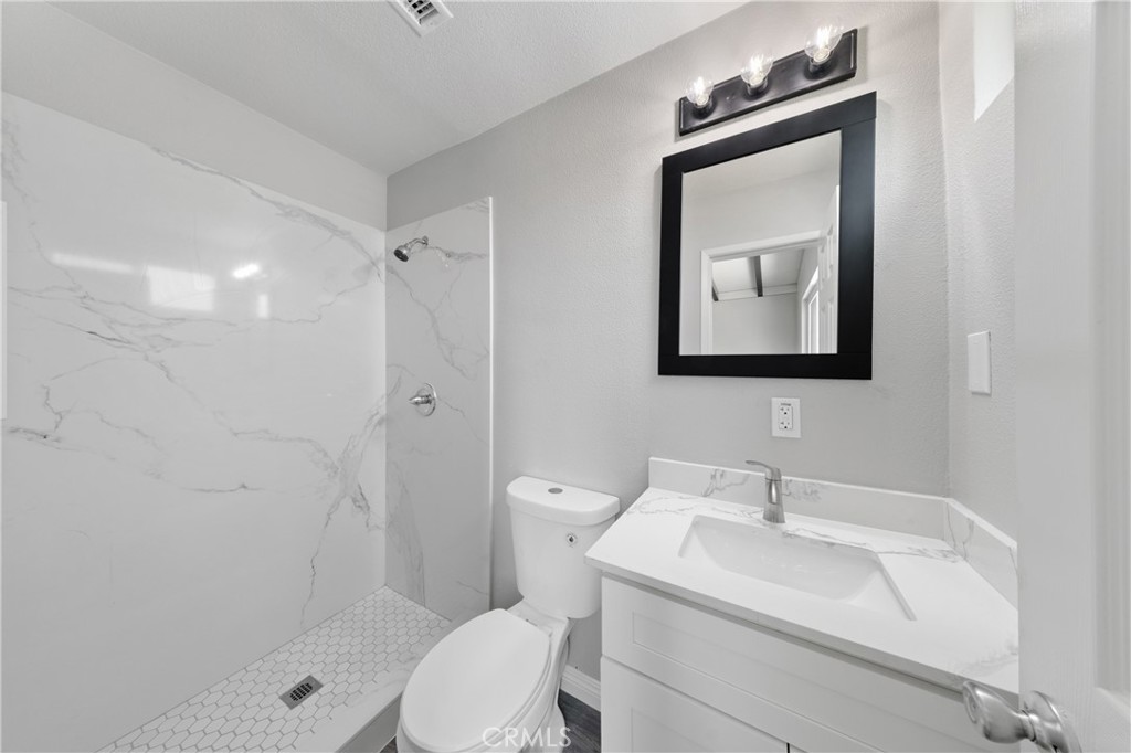 24800 Carolyn Avenue