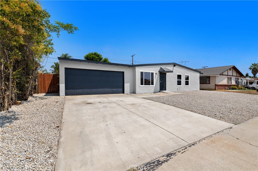 24800 Carolyn Avenue