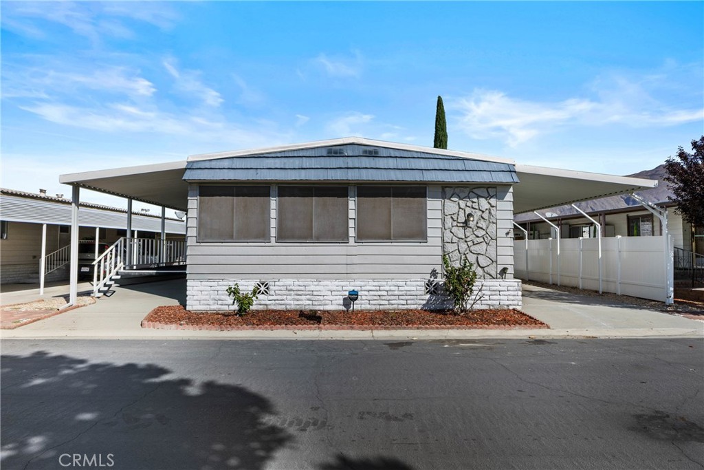 2230 Lake Park Dr. 106