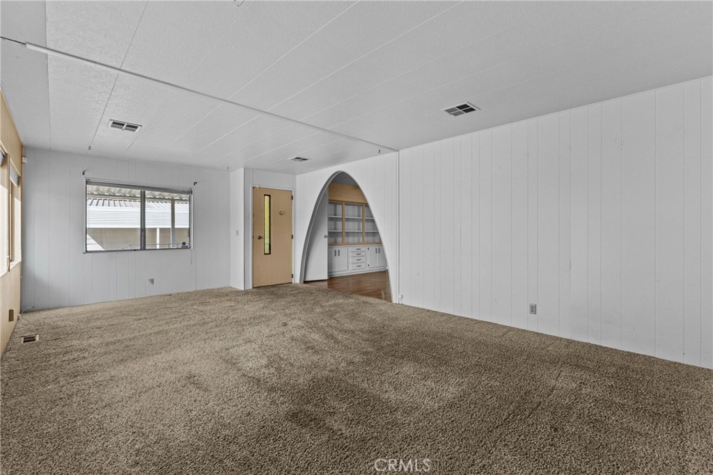 2230 Lake Park Dr. 106