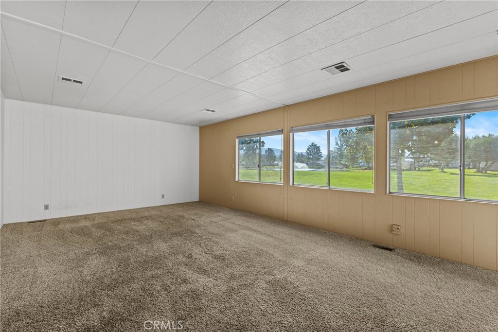 2230 Lake Park Dr. 106