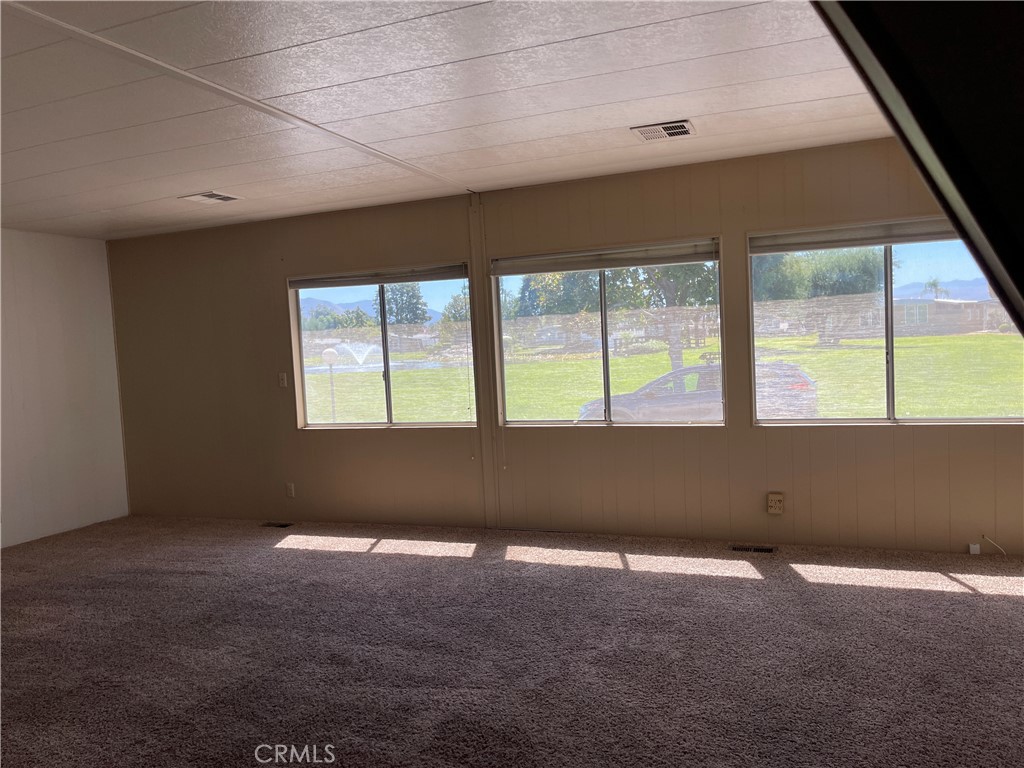2230 Lake Park Dr. 106
