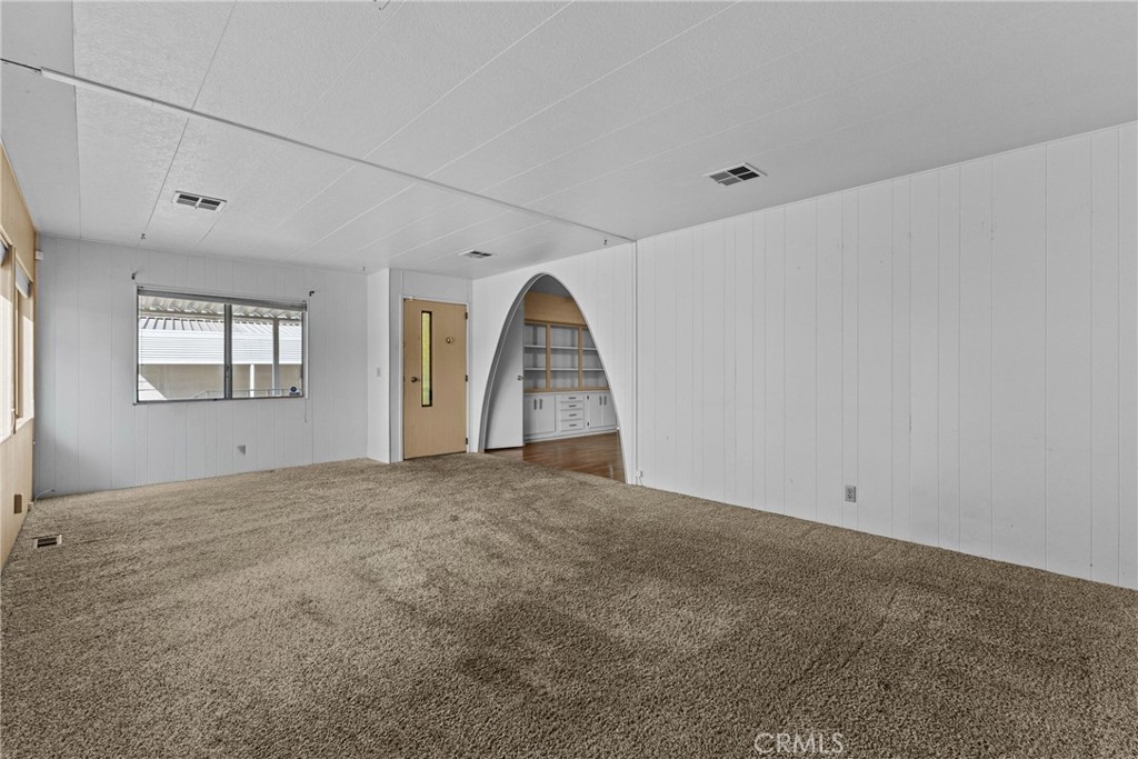 2230 Lake Park Dr. 106