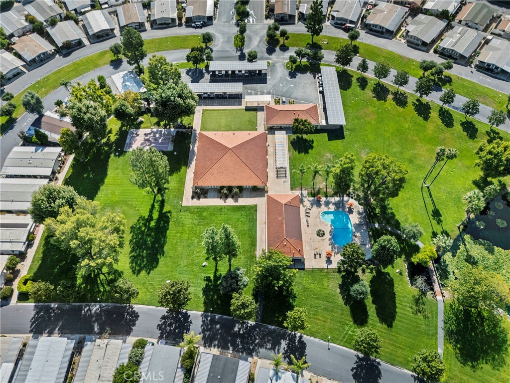 2230 Lake Park Dr. 106