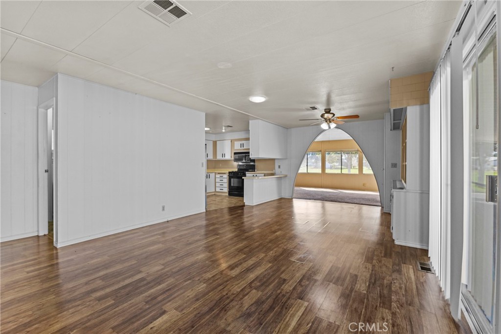 2230 Lake Park Dr. 106