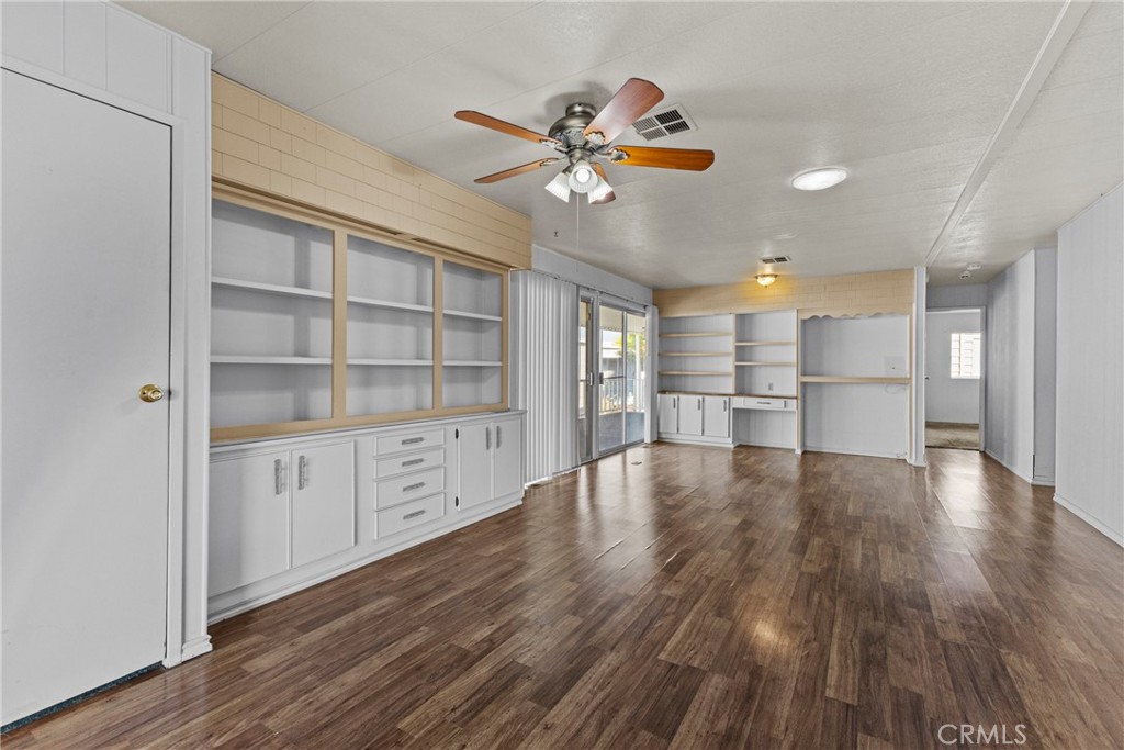 2230 Lake Park Dr. 106